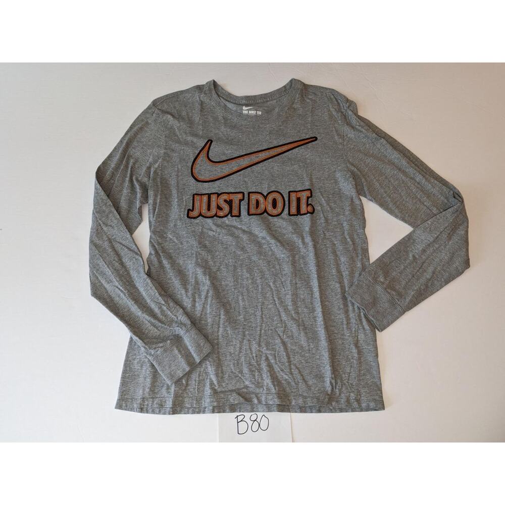 Nike TShirt Size Medium Athletic Cut Gray -0623B80